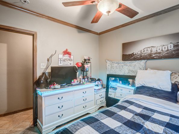 8123 Tareyton Lane, Houston TX 77075