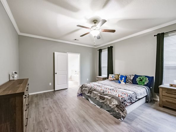 14002 Willowshire Lane, Houston TX 77014