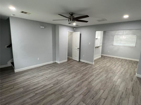 6501 Osprey Drive A/B, Houston TX 77048