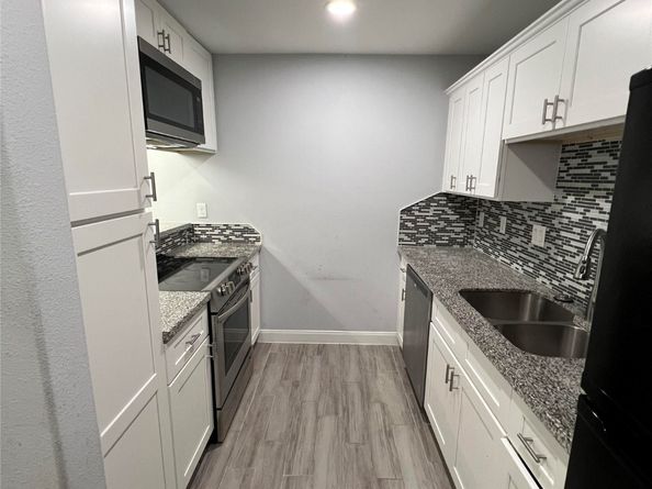 6501 Osprey Drive A/B, Houston TX 77048