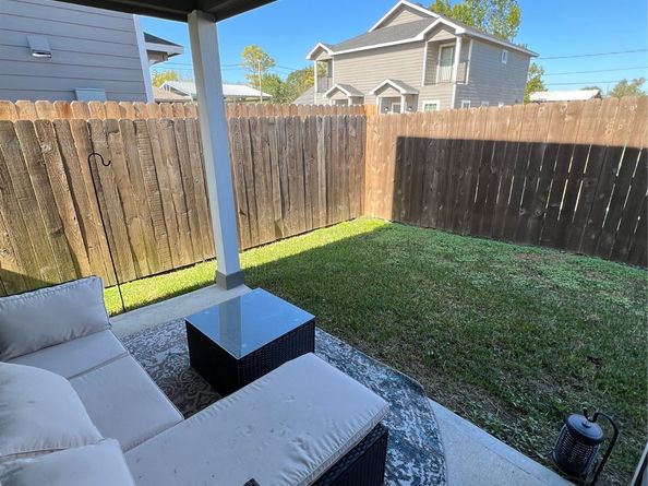 6501 Osprey Drive A/B, Houston TX 77048