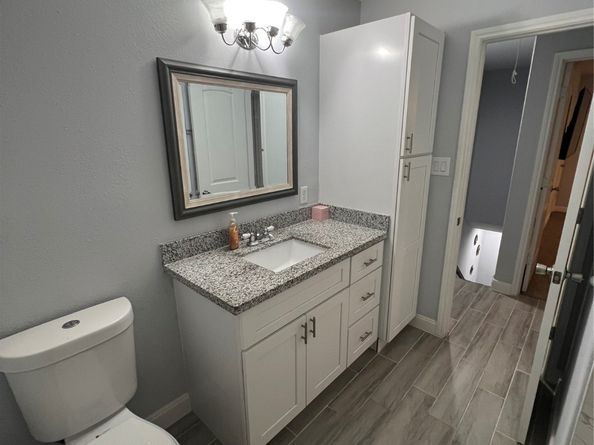 6501 Osprey Drive A/B, Houston TX 77048