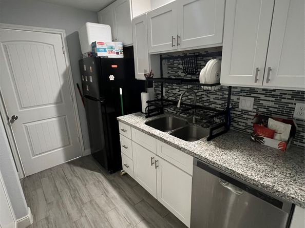 6501 Osprey Drive A/B, Houston TX 77048