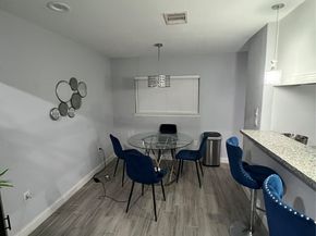 6501 Osprey Drive A/B, Houston TX 77048