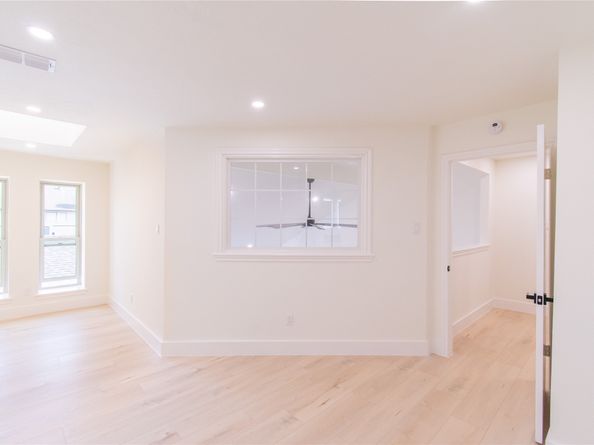 727 Bunker Hill Road 43, Houston TX 77024