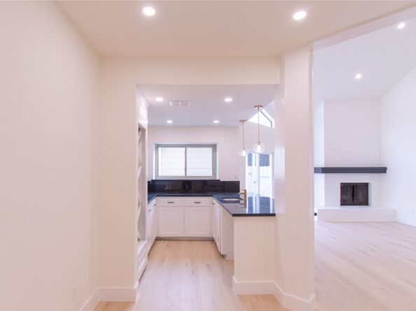 727 Bunker Hill Road 43, Houston TX 77024