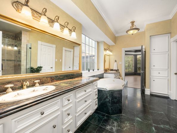 2031 Pecan Trail Drive, Richmond TX 77406