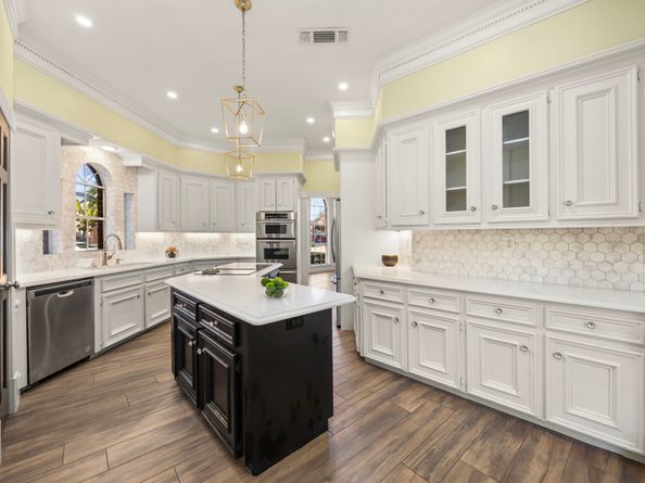 2031 Pecan Trail Drive, Richmond TX 77406