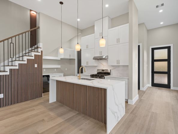 5002 Sunbeam Street, Houston TX 77033