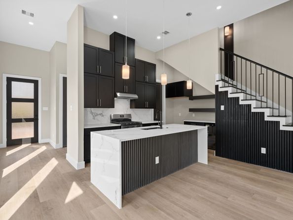 5002 Sunbeam Street, Houston TX 77033