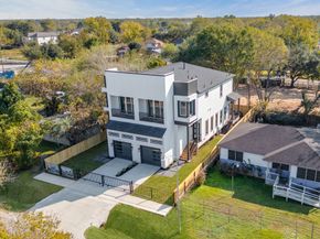 5002 Sunbeam Street, Houston TX 77033