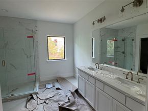 1114 Pearlwood Drive, Houston TX 77008