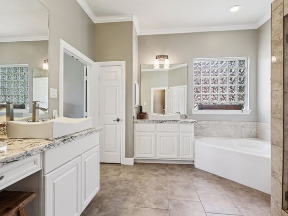 3108 Autumn Harvest Drive, Friendswood TX 77546