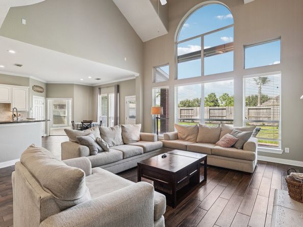 3108 Autumn Harvest Drive, Friendswood TX 77546