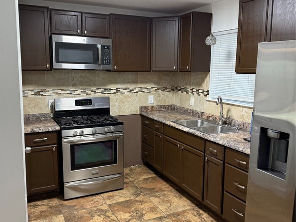 919 Lovett Court, Tomball TX 77375