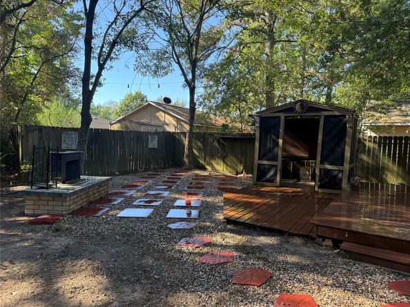 919 Lovett Court, Tomball TX 77375