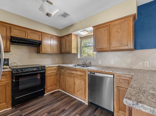 412 Northwood Drive, Conroe TX 77303