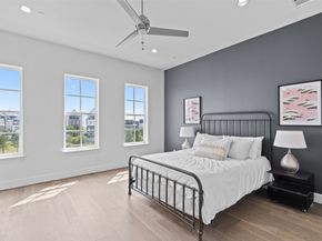 8711 Park Kolbe Lane, Houston TX 77080