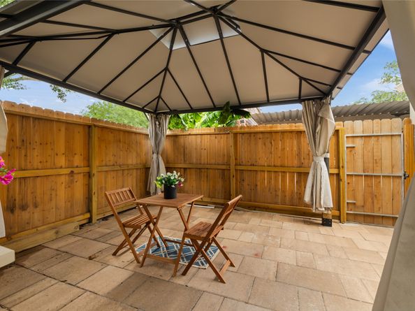14707 Barryknoll Lane 168, Houston TX 77079