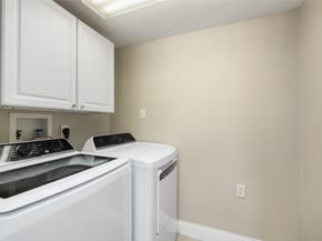 14707 Barryknoll Lane 168, Houston TX 77079