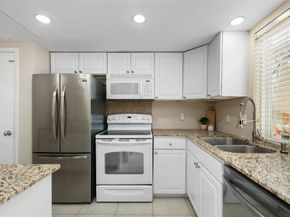 14707 Barryknoll Lane 168, Houston TX 77079