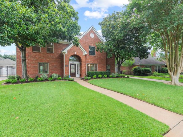 7426 Foxton Place Court, Houston TX 77095