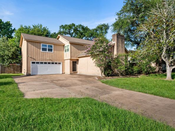 15626 Four Leaf Drive, Houston TX 77084