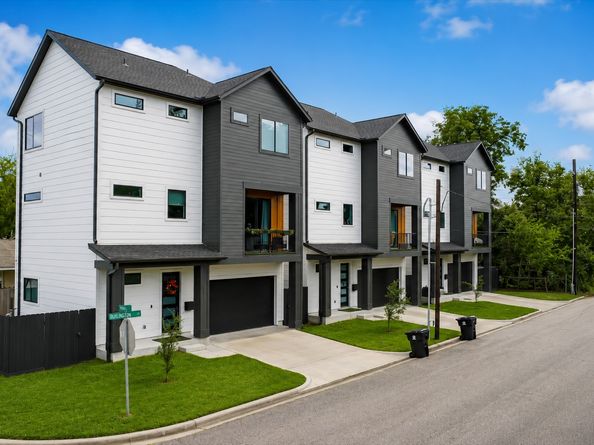 3514 Arlington Street, Houston TX 77018