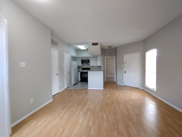 10855 Meadowglen Lane 601, Houston TX 77042