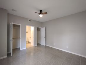 10855 Meadowglen Lane 601, Houston TX 77042