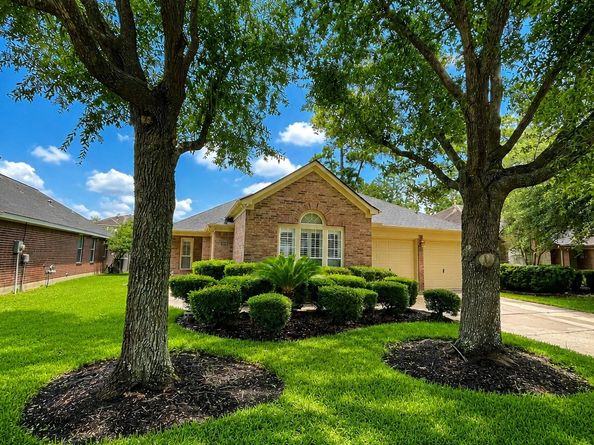 11819 Misty Peak Lane, Humble TX 77346