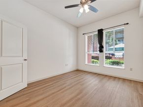 3505 Sage 115, Houston TX 77056