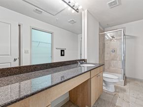 3505 Sage 115, Houston TX 77056