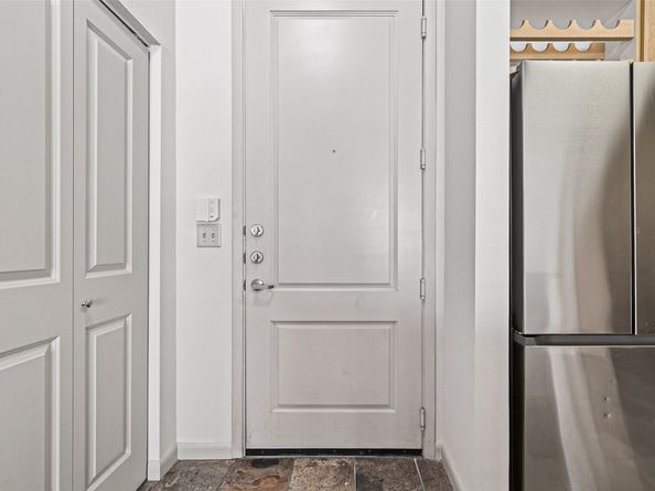 3505 Sage 115, Houston TX 77056