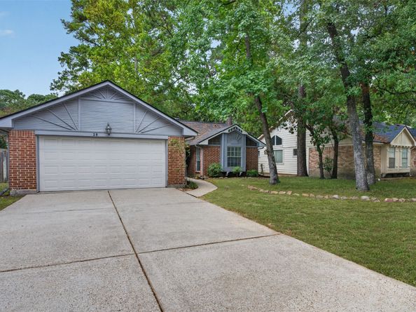 28 S Rain Forest Court, The Woodlands TX 77380