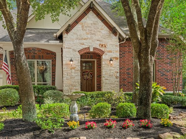 3 Blue Wildflower Pl, The Woodlands TX 77354