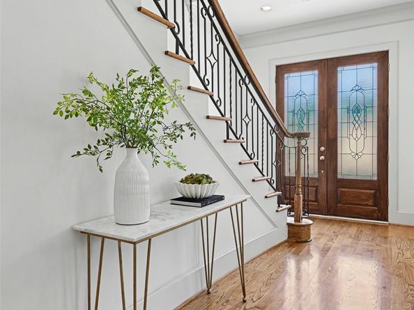 2410 Mimosa Drive, Houston TX 77019