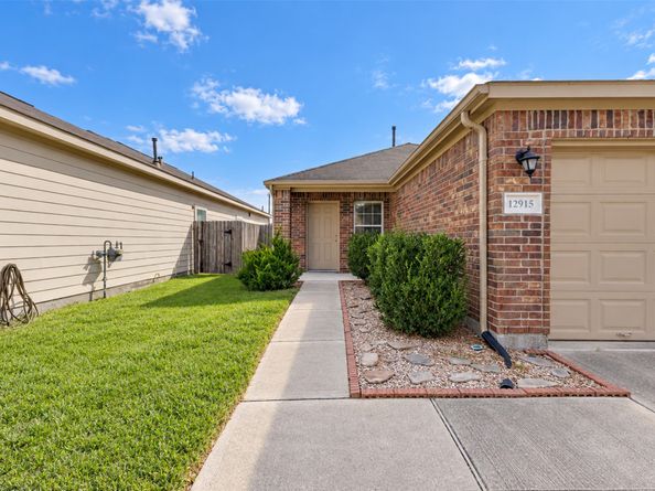 12915 Almeda Crossing Court, Houston TX 77048
