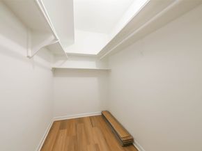 2824 Briarhurst Drive 24, Houston TX 77057