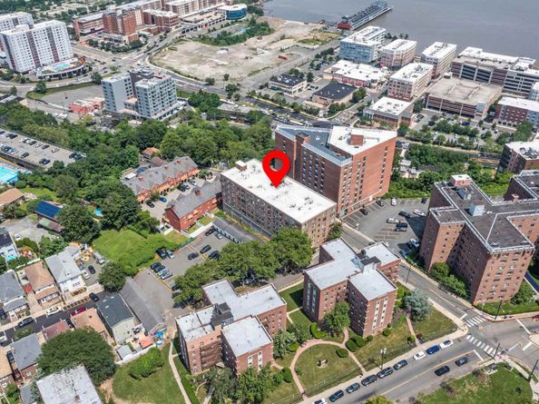 9019 Wall St 3E, North Bergen NJ 07047