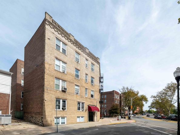 18 74th St BA2, North Bergen NJ 07047