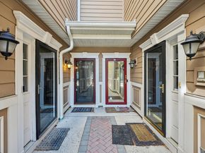 102 Abbie Ct 102, Guttenberg NJ 07093