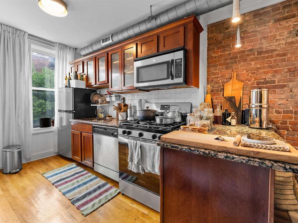 208 6th St 2R, Jersey City NJ 07302