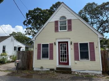 8 Cottage St