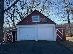 1 Eames Ave, Worcester MA 01603