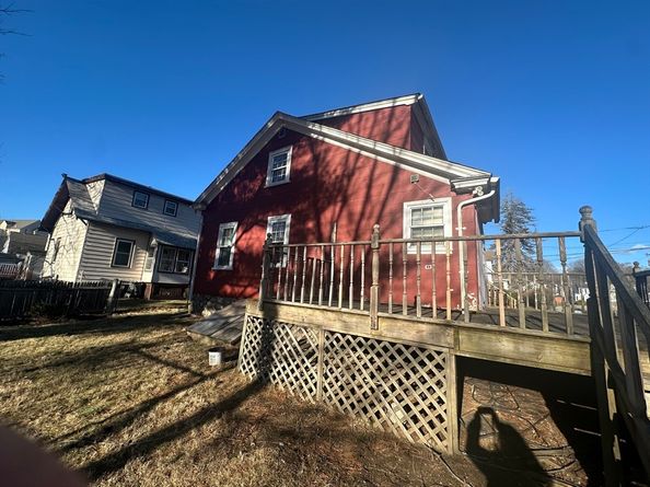 1 Eames Ave, Worcester MA 01603