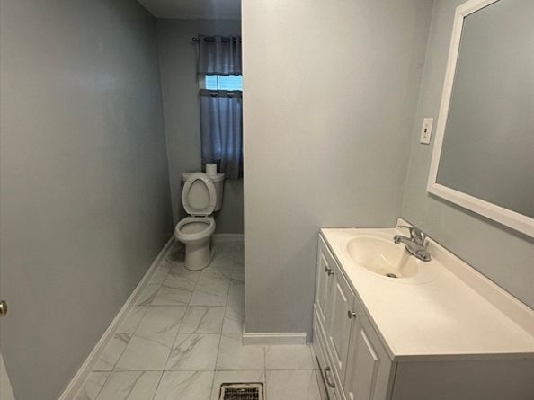 1 Eames Ave, Worcester MA 01603