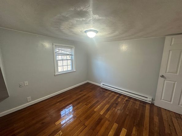 1 Eames Ave, Worcester MA 01603