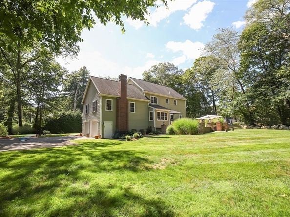 12 Springs Rd, Billerica MA 01821