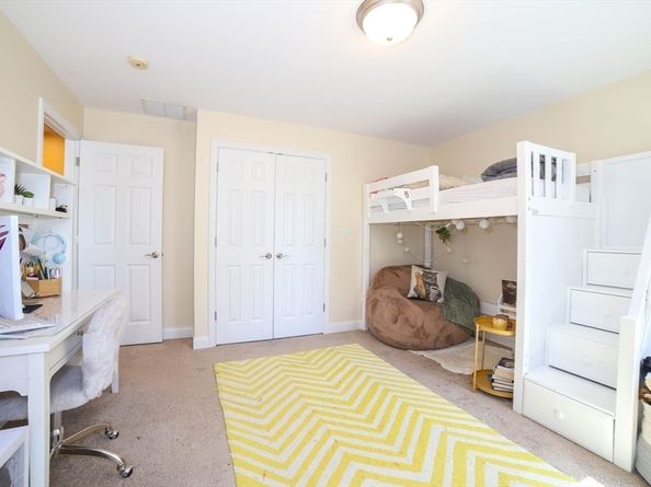 12 Springs Rd, Billerica MA 01821